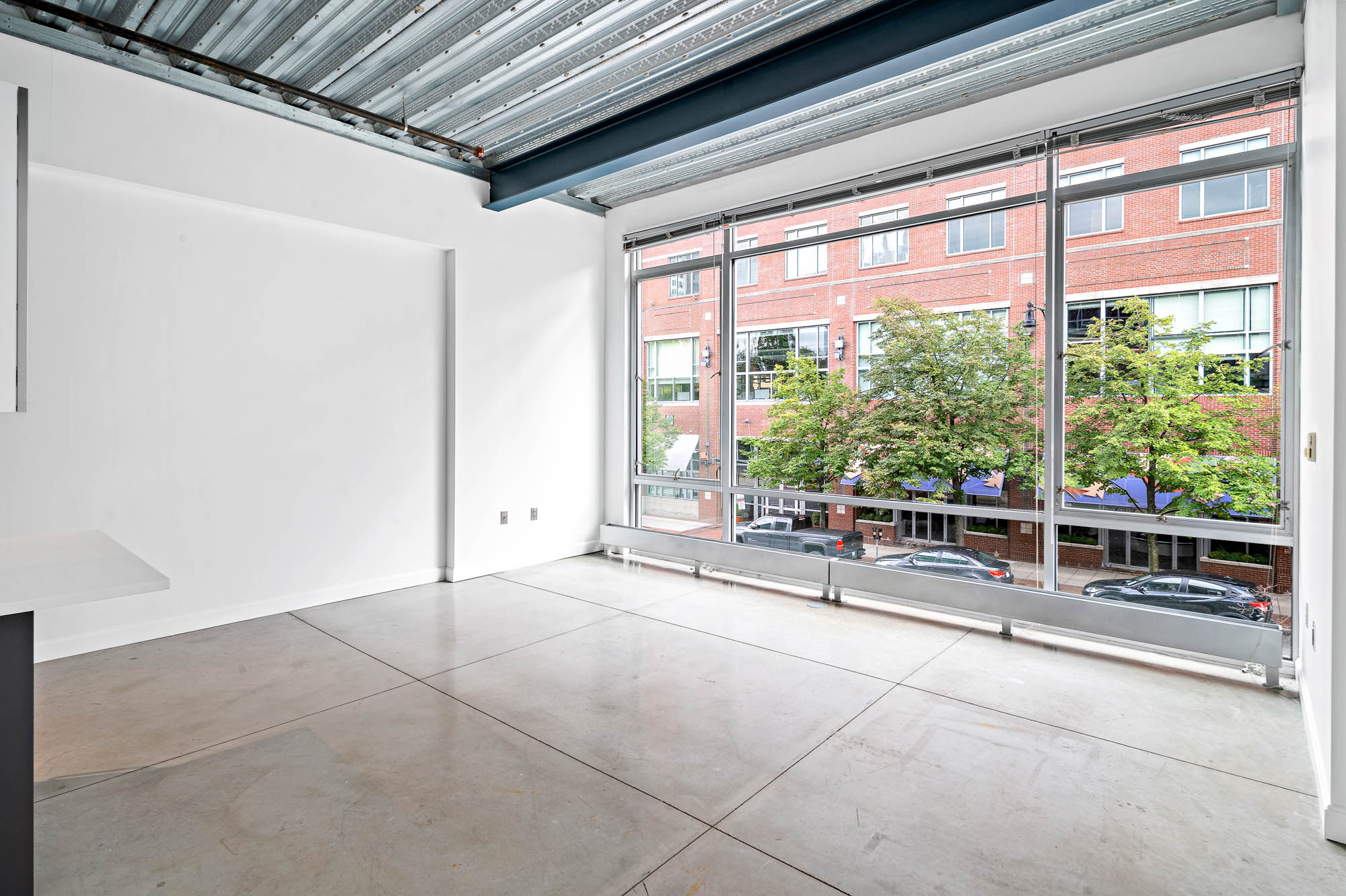 Living room at Loft23 apartments in University Park in Cambridge, MA