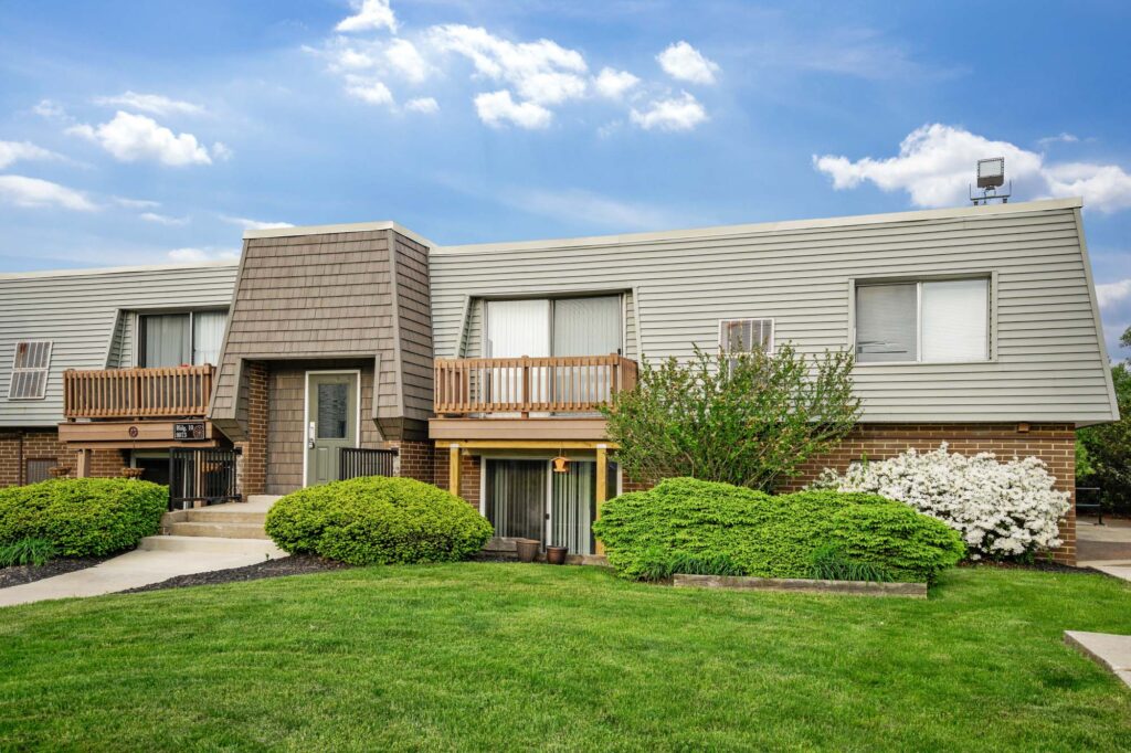 Exterior view of Hummingbird Pointe & The Gardens